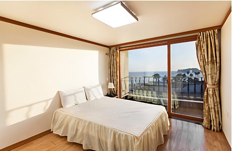 Jeju Castle Villa Стая снимка